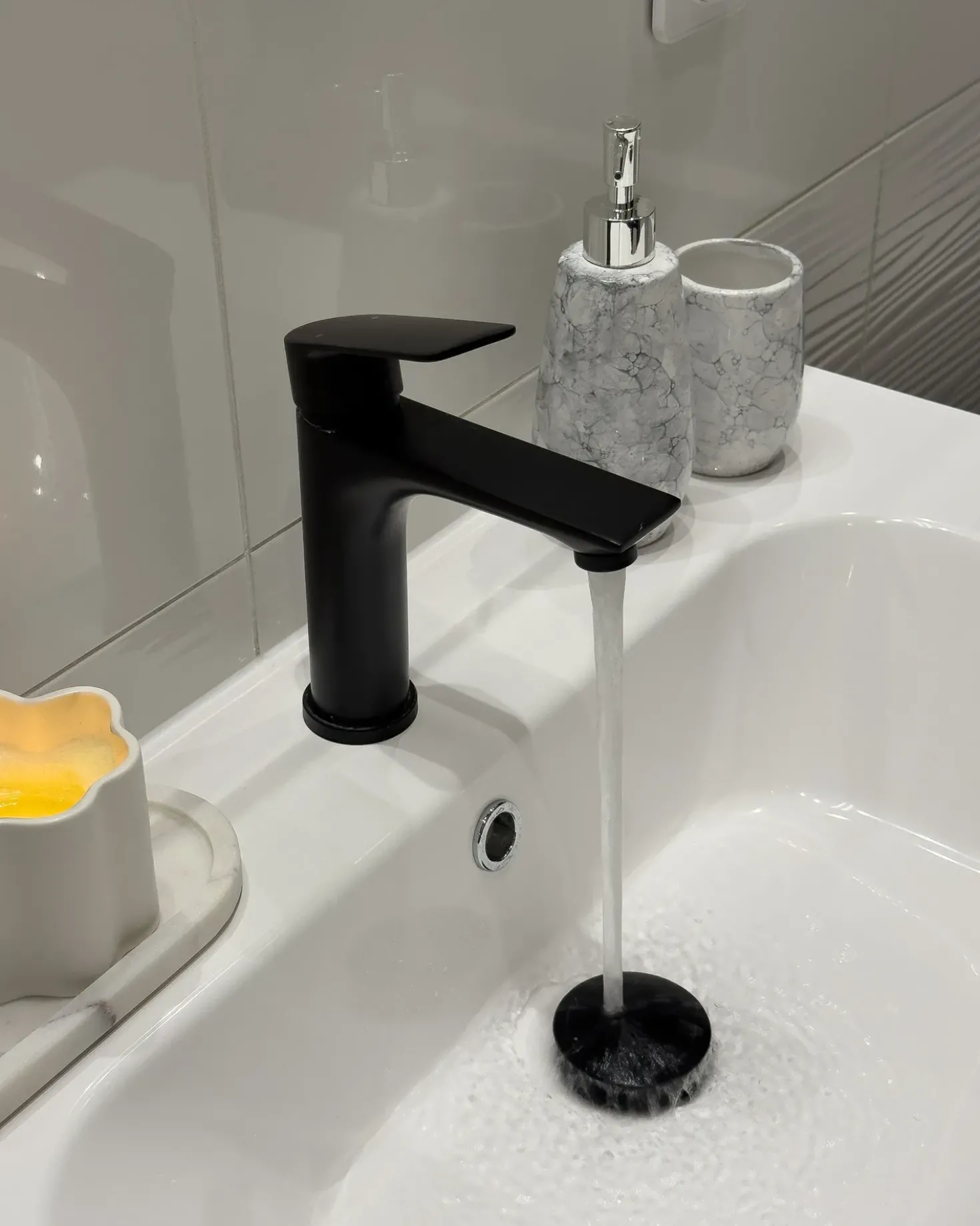 Rubinetteria per lavabo BERLOI Ottone Nero