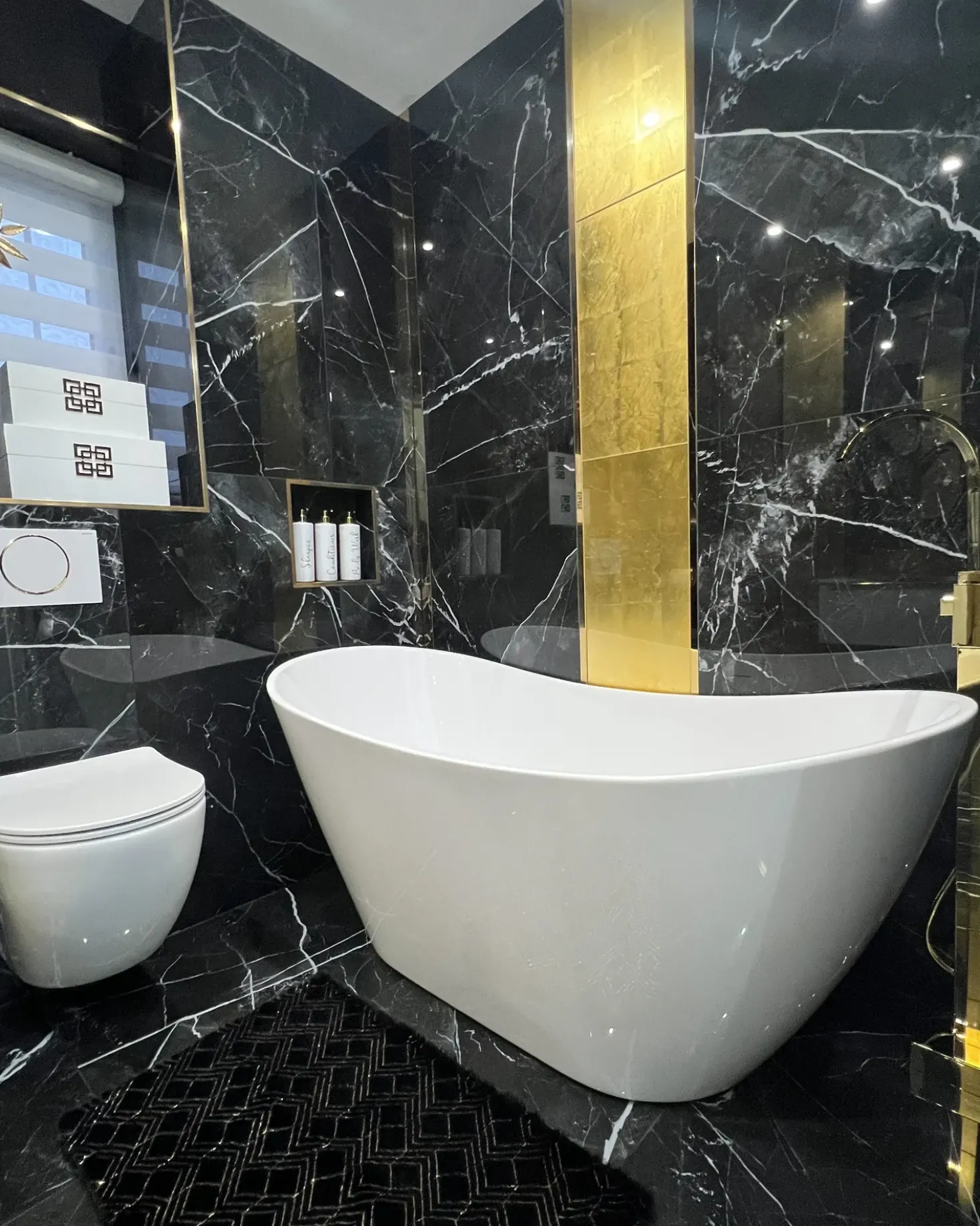 Rubinetteria per vasca da bagno freestanding RIBBON Oro