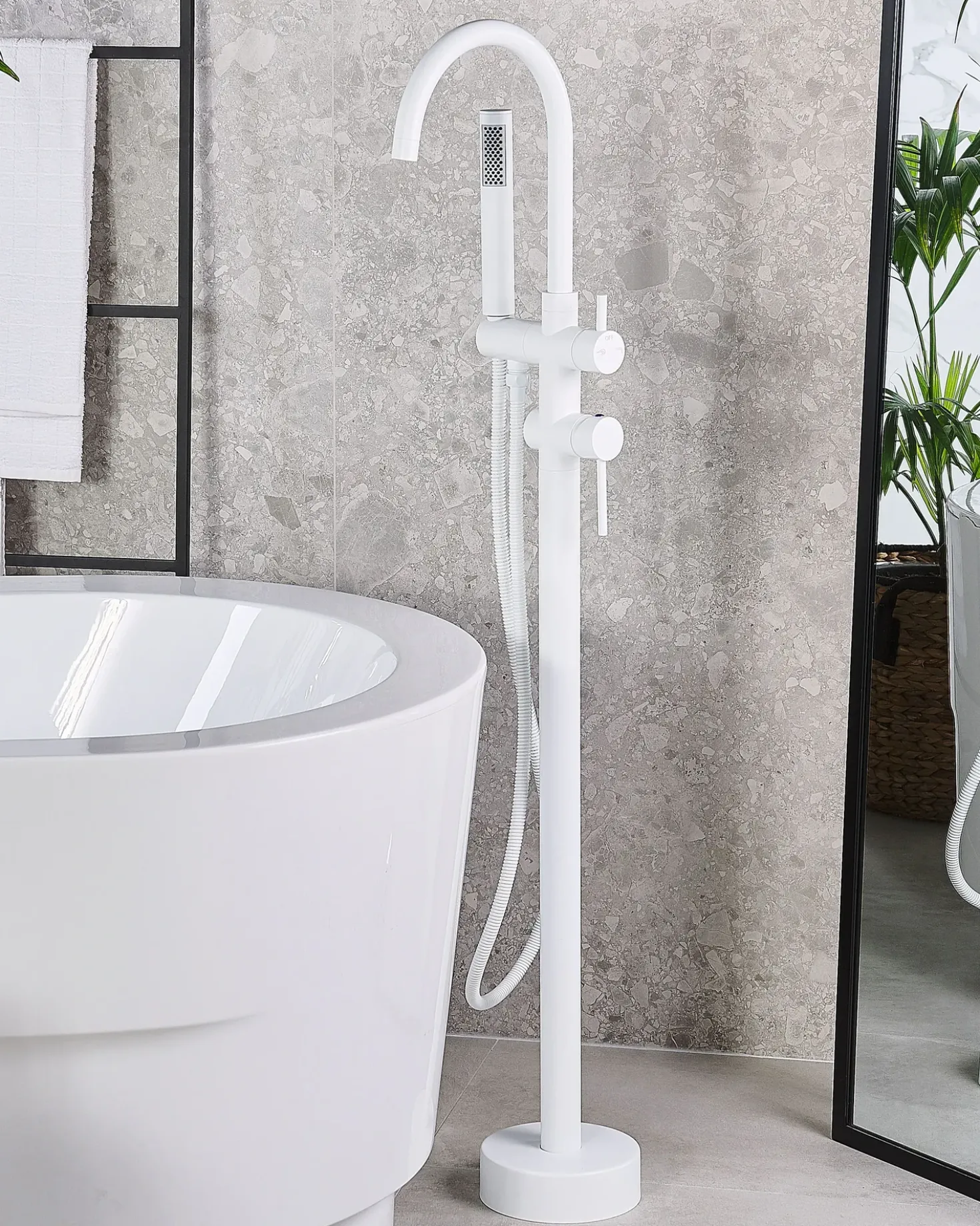 Rubinetteria per vasca da bagno freestanding TUGELA Bianco