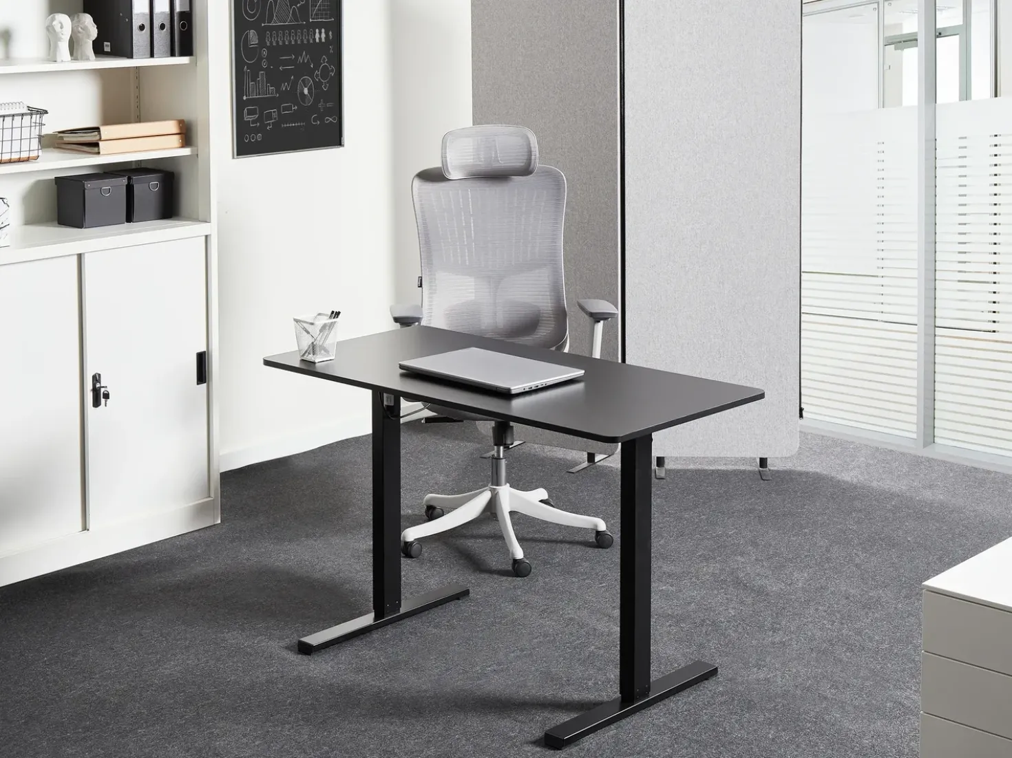 Scrivania elettrica regolabile in altezza TAVARES Nero 120 cm 60 cm