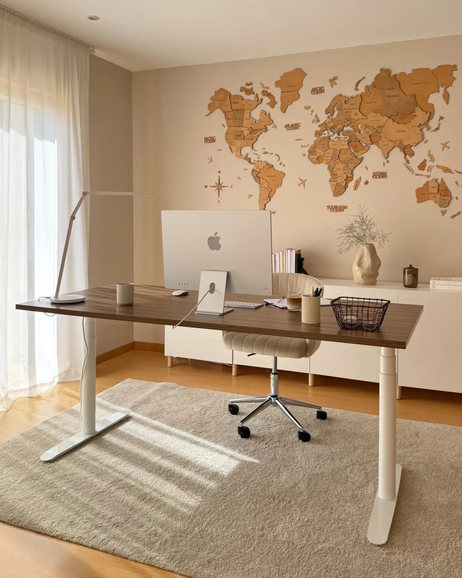 Scrivania elettrica regolabile in altezza DESTINAS Marrone/Bianco 180 cm 80 cm
