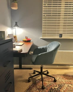 Scrivania elettrica regolabile in altezza KENLY Marrone scuro 120 cm 60 cm con porta USB