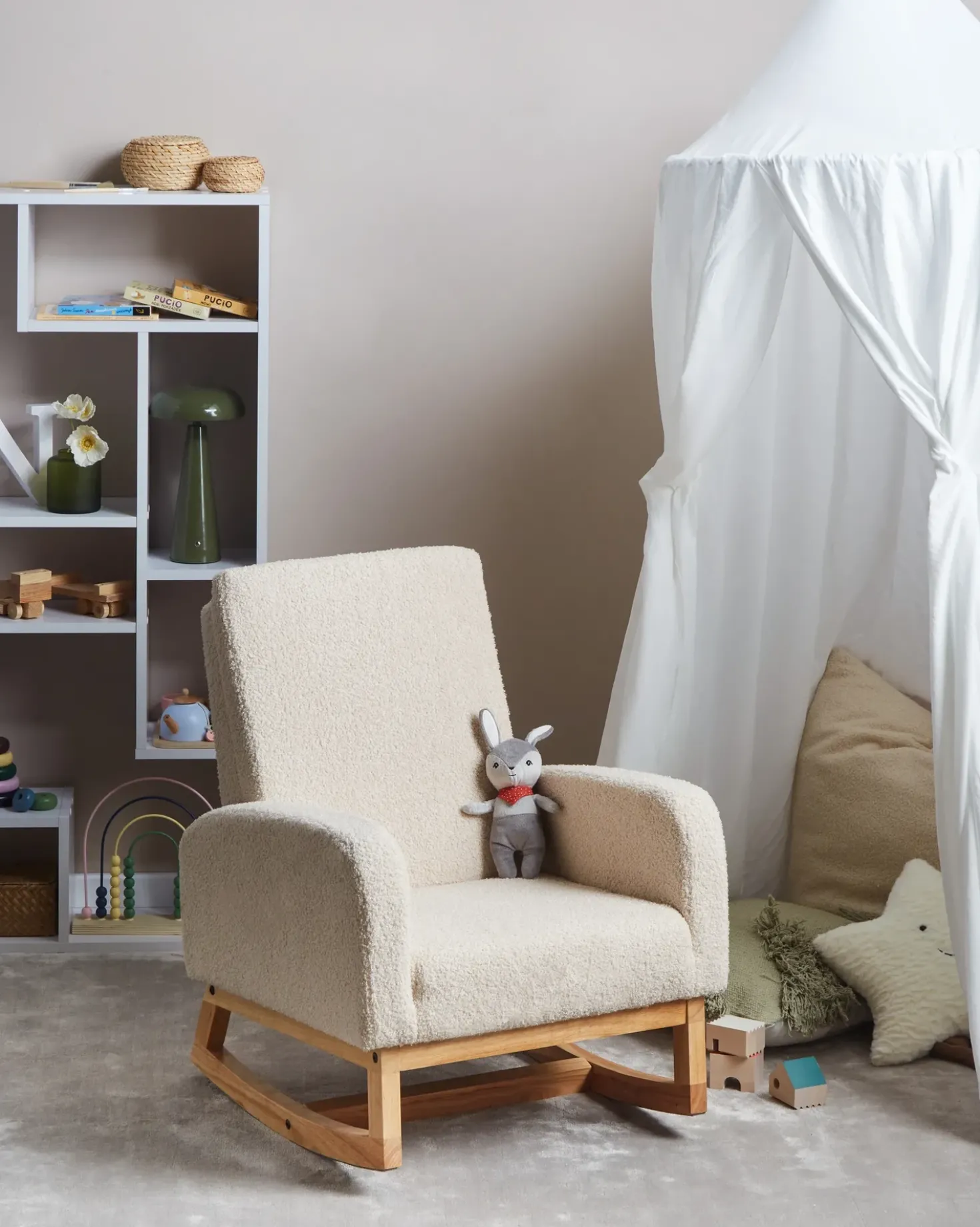 Sedia a dondolo per bambini NORBY Bouclé Beige chiaro