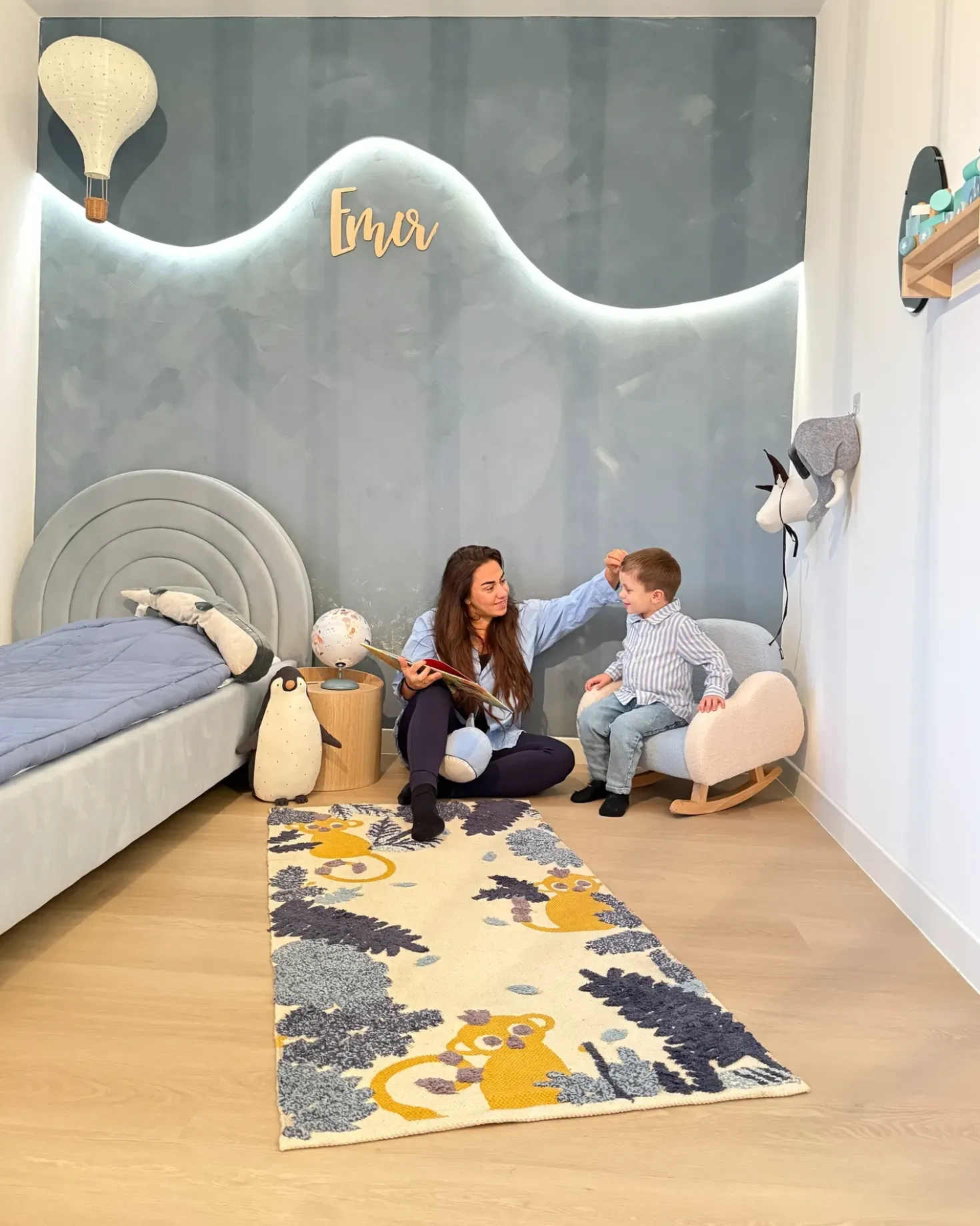 Sedia a dondolo per bambini Nuvola SKARE Bouclé Azzurro