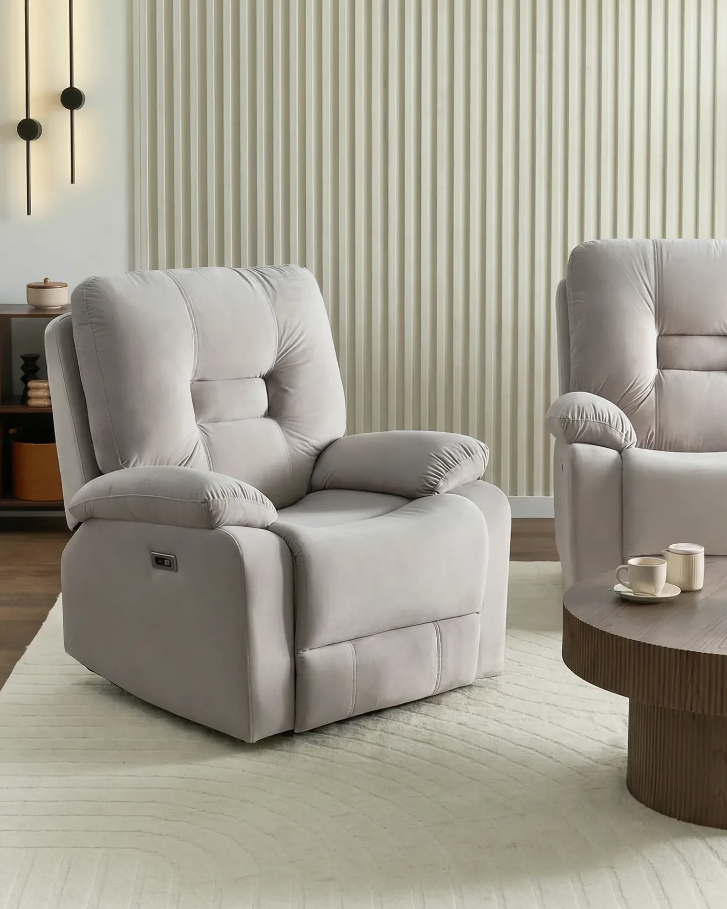 Sedia reclinabile elettrica BERGEN Poggiapiedi a scomparsa Velluto Beige chiaro