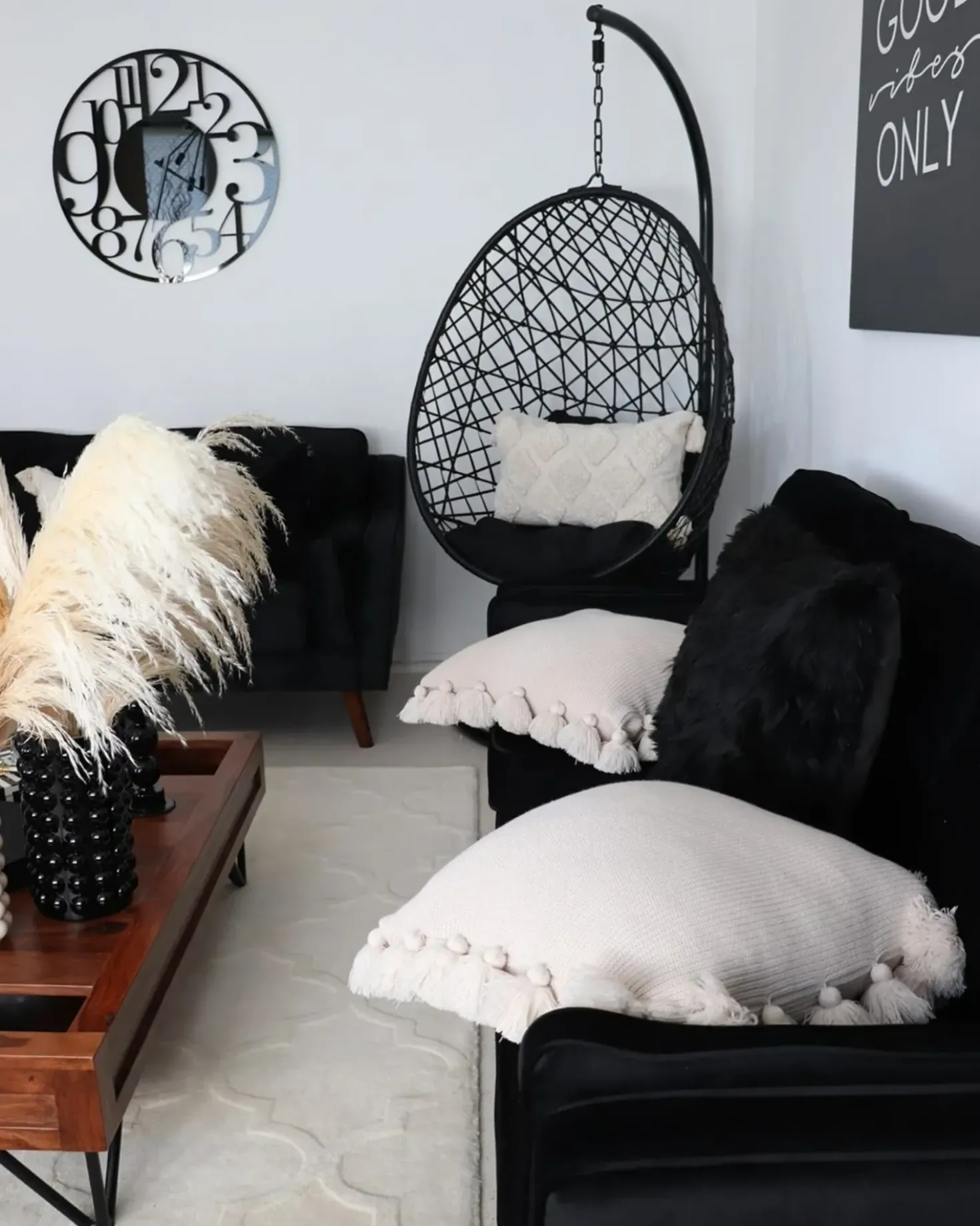Sedia sospesa da fissare al soffitto ALATRI Rattan sintetico (PE) Nero