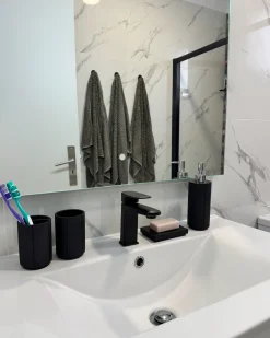 Set da 5 accessori per il bagno HUALLAGA Nero