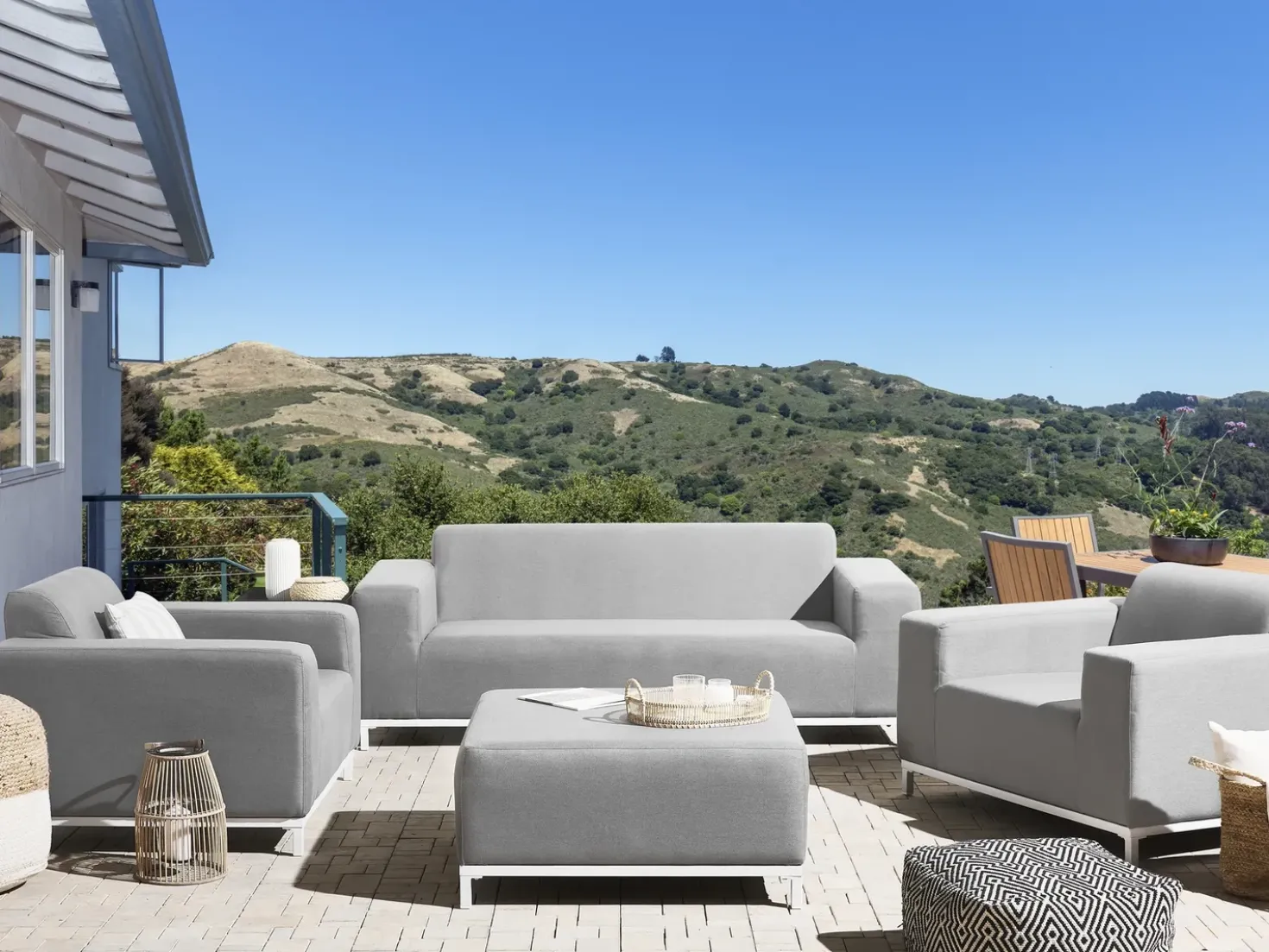 Set da giardino con tavolo 5 posti ROVIGO Grigio chiaro
