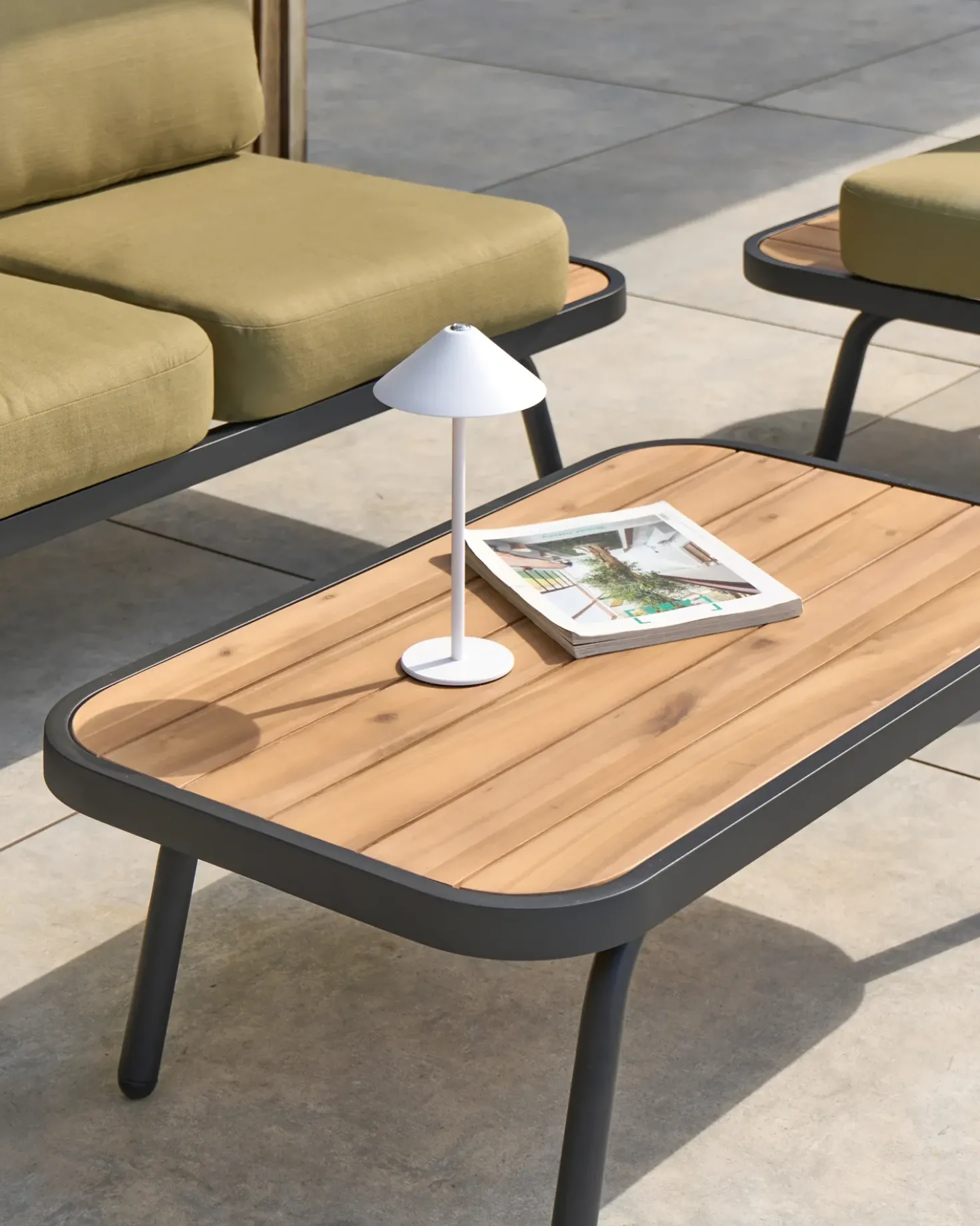Set da giardino con tavolo 4 posti MINOZZO Legno di acacia certificato Verde oliva