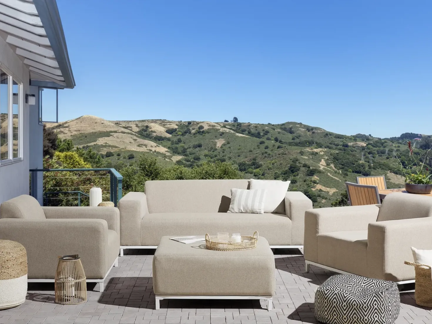 Set da giardino con tavolo 5 posti ROVIGO Beige