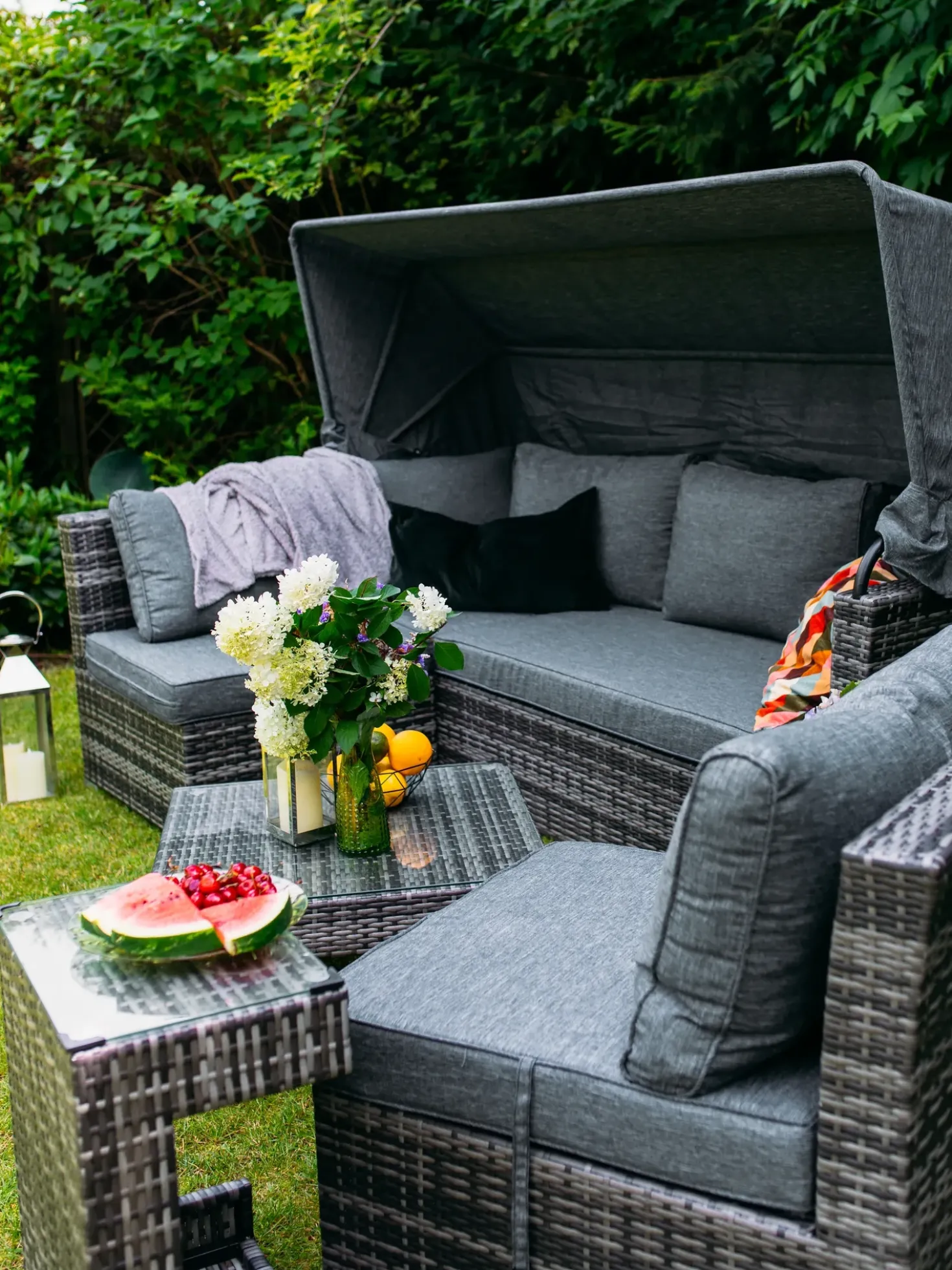 Set da giardino con tavolo 6 posti CORTE Modulare Rattan sintetico (PE) Marrone scuro
