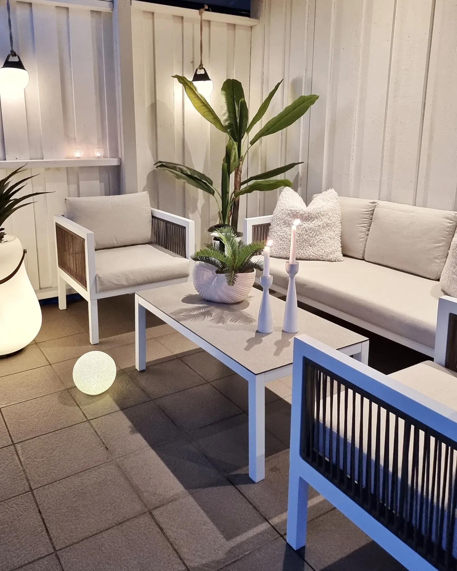 Set da giardino con tavolo 5 posti BORELLO Metallo Bianco