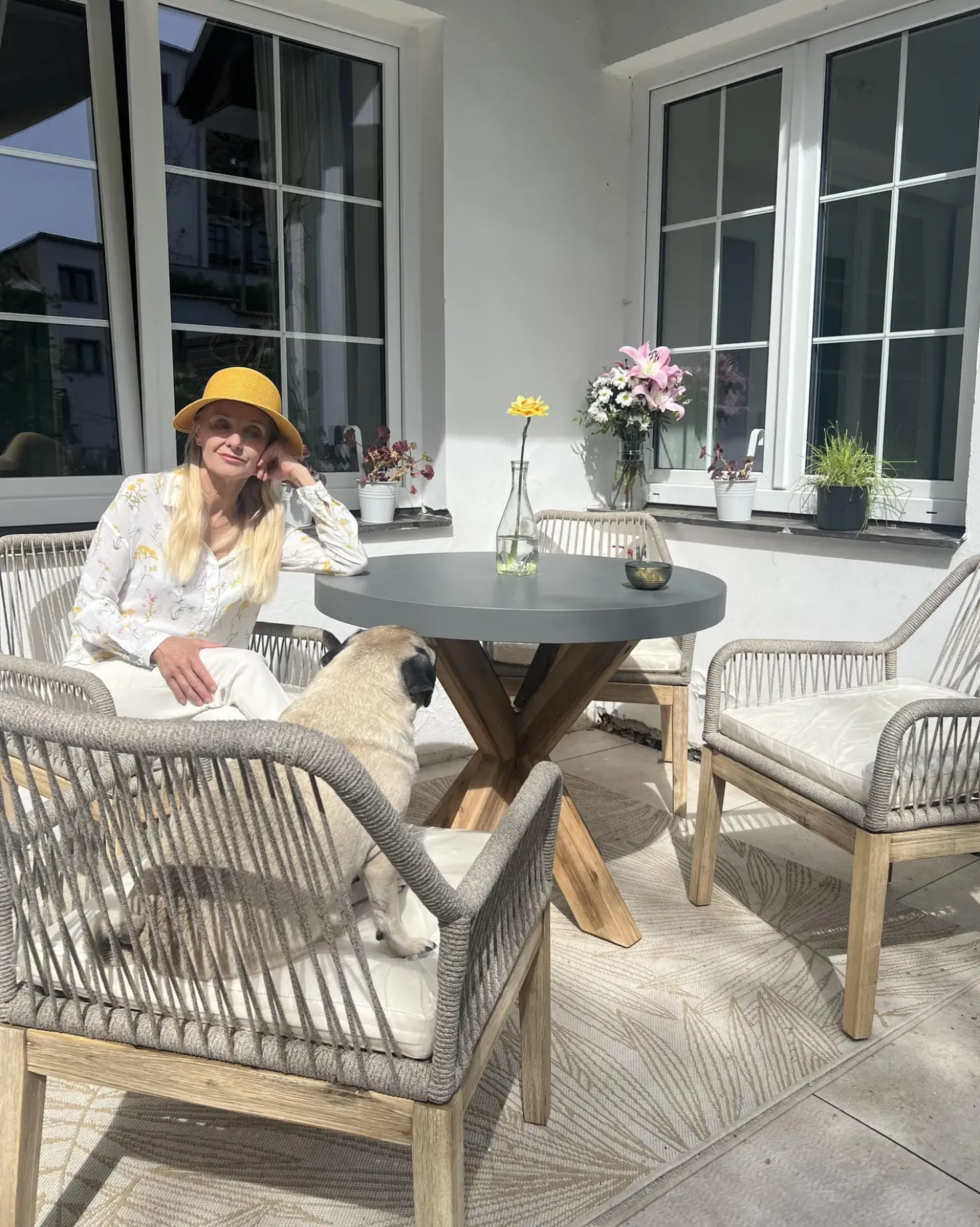 Set da pranzo da giardino 4 posti OLBIA con cuscini Cemento Beige