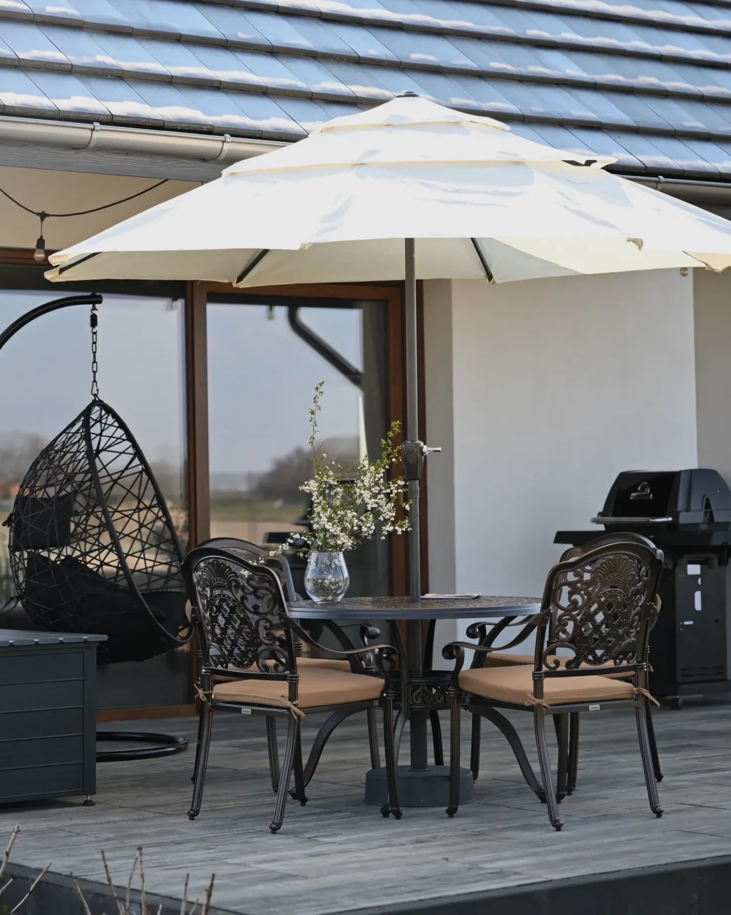 Set da pranzo da giardino 4 posti SALENTO con Ombrellone (16 opzioni) Metallo Marrone scuro