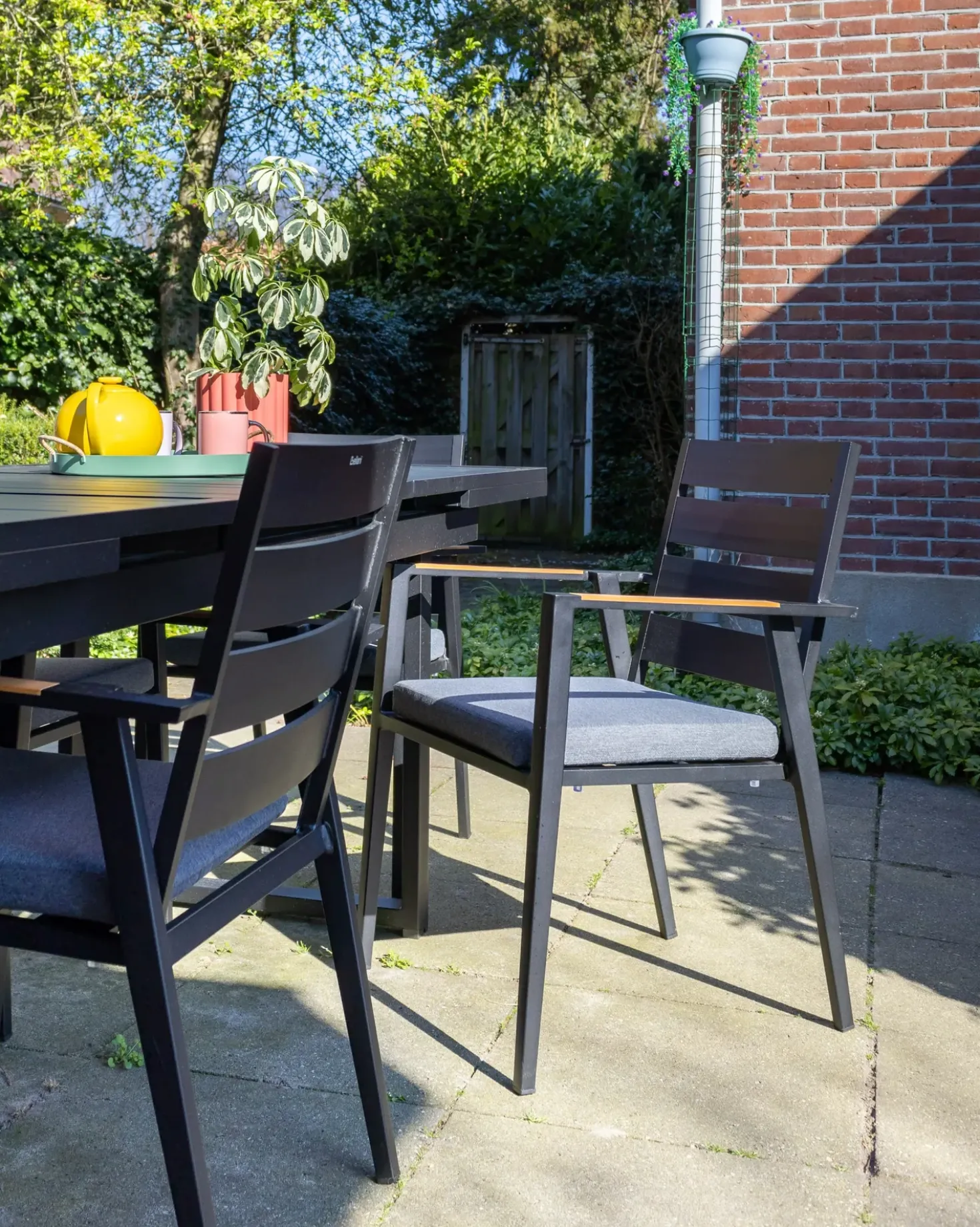 Set da pranzo da giardino 8 posti VALCANETTO/TAVIANO con cuscini Metallo Nero