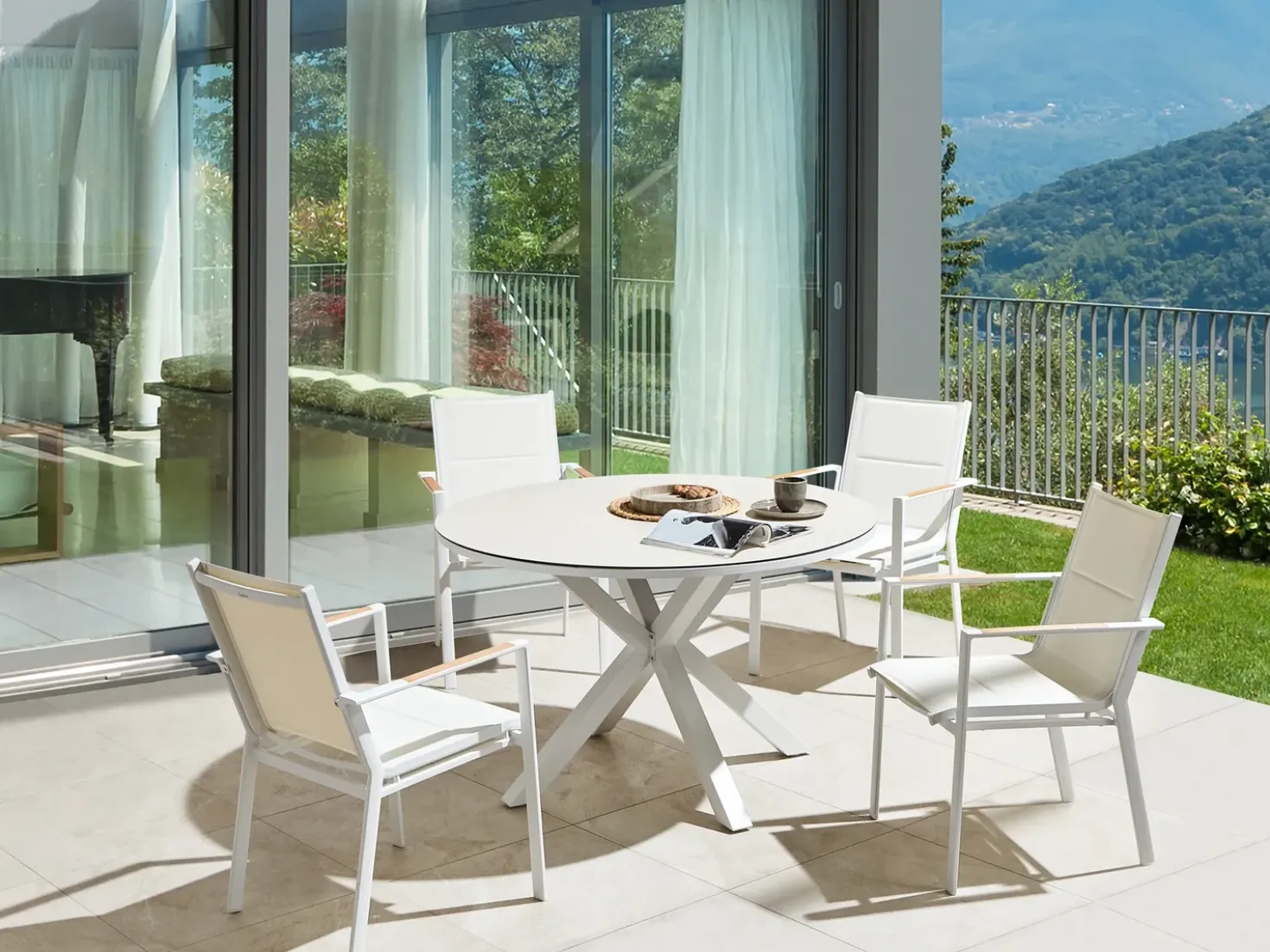 Set da pranzo da giardino 4 posti MALETTO/BUSSETO Metallo Bianco