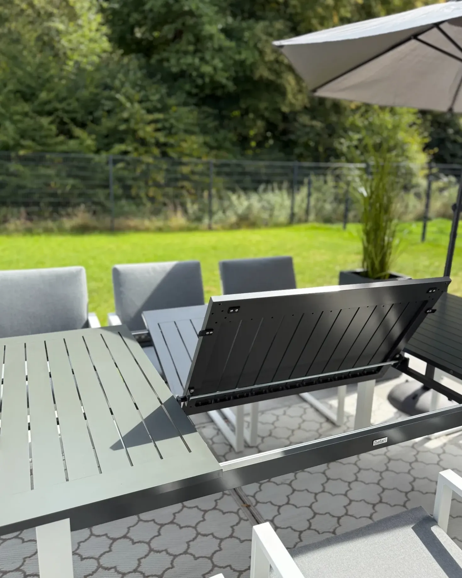 Set da pranzo da giardino 8 posti PANCOLE con cuscini Metallo Grigio