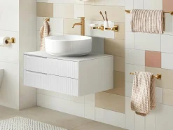 Set di 6 accessori da bagno TALARA con barre e ganci per asciugamani Oro