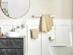 Set di 6 accessori da bagno ZORRITOS con barre e ganci per asciugamani Metallo Argento