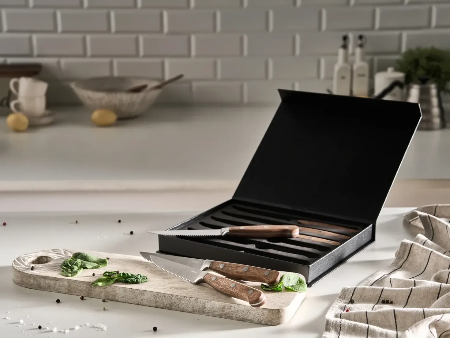 Set di 6 coltelli da bistecca NAGANO Marrone