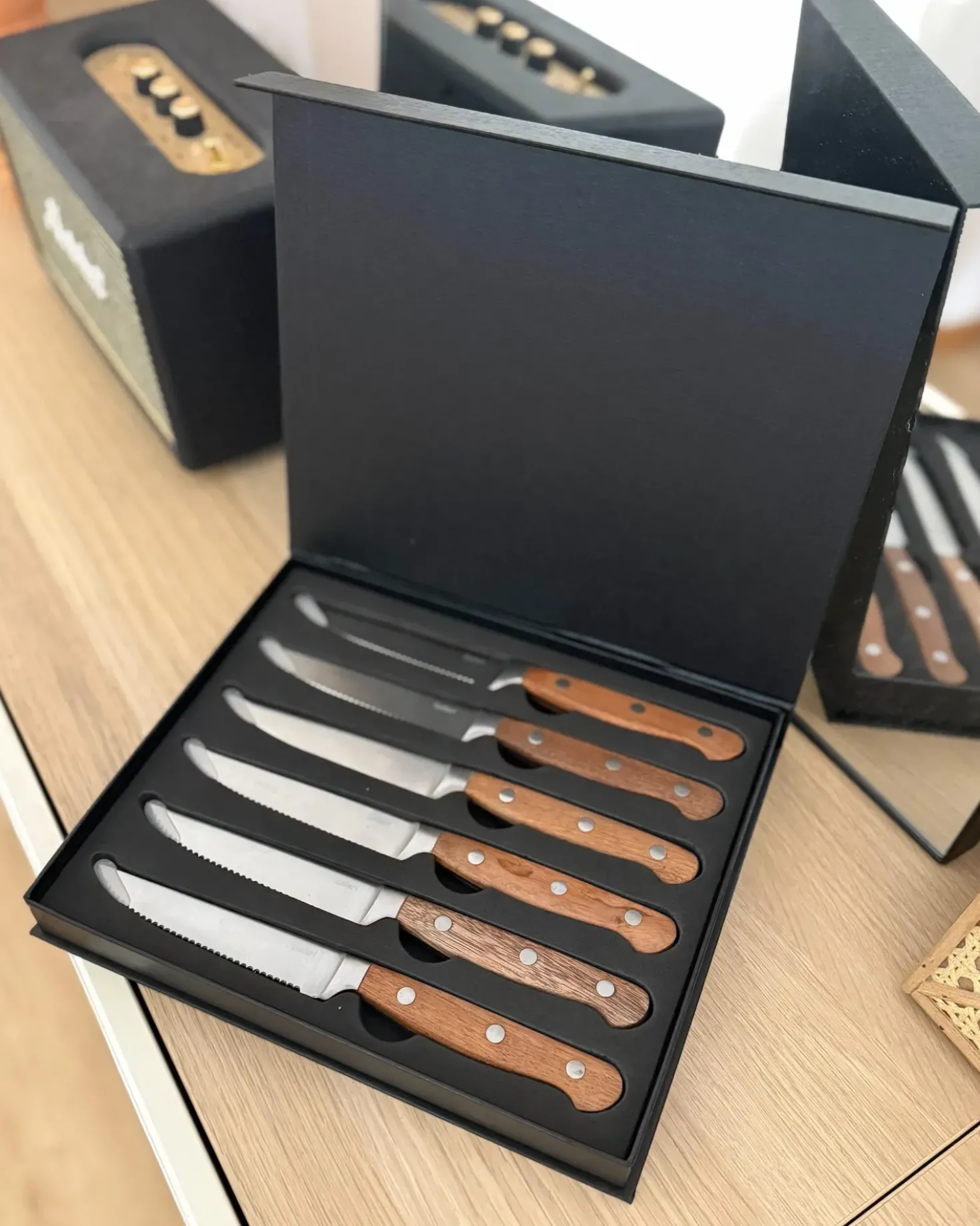 Set di 6 coltelli da bistecca NAGANO Marrone