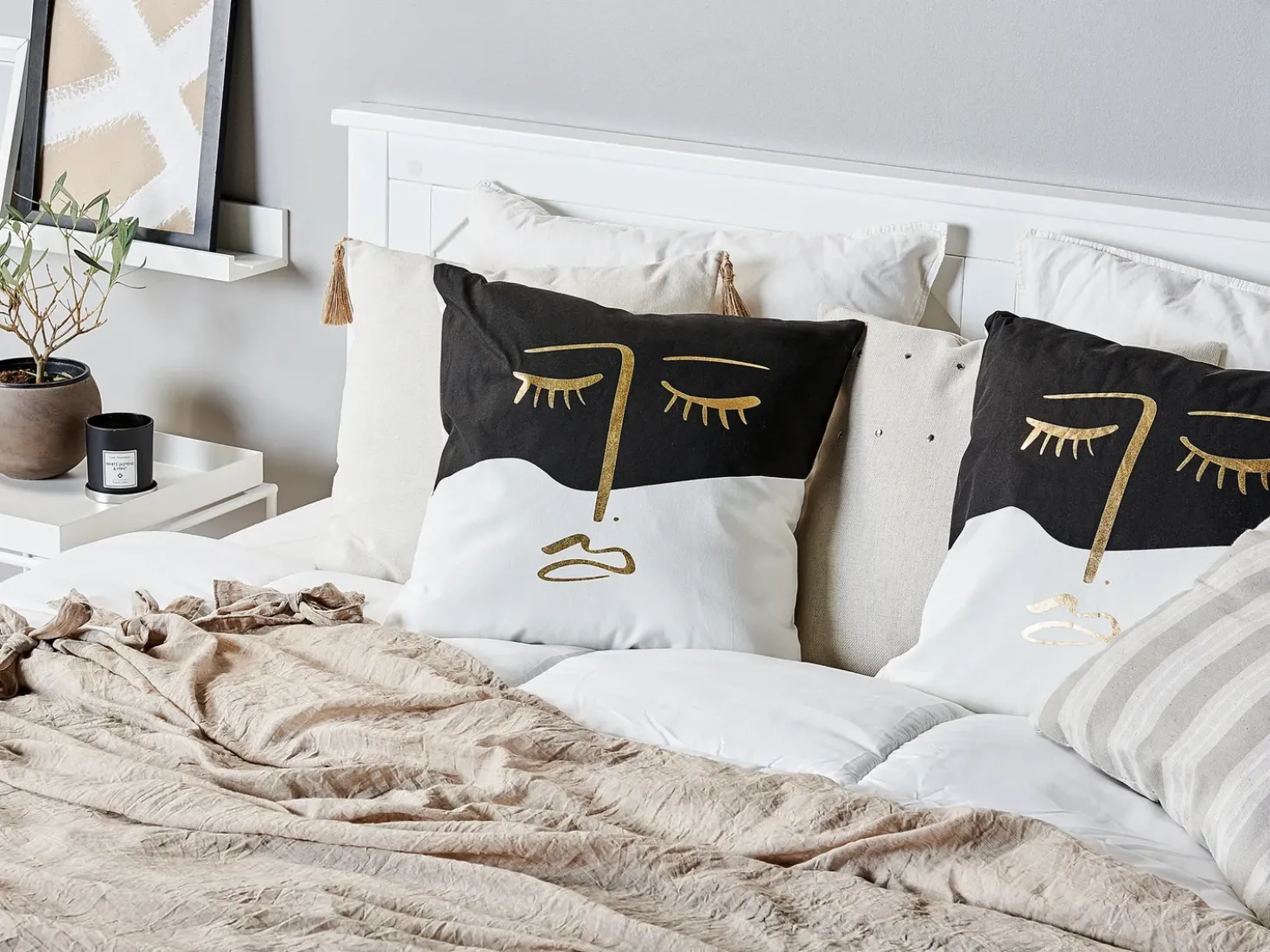 Set di 2 cuscini ABELIA Cotone 45 x 45 cm Nero/Bianco Trama astratta