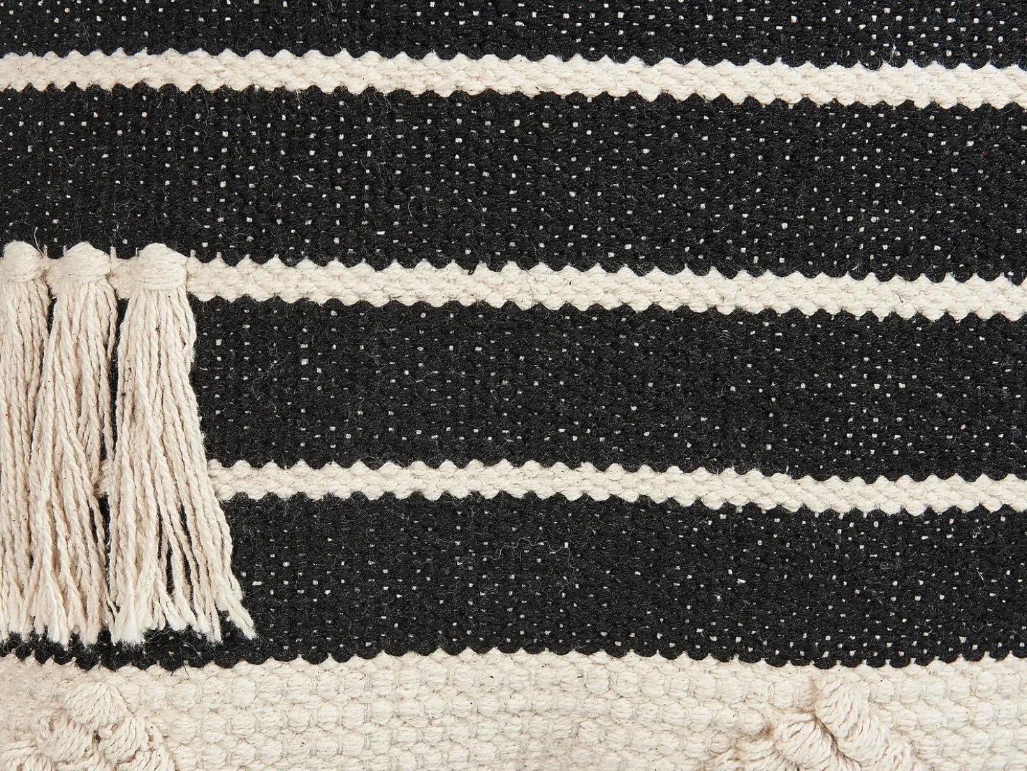 Set di 2 cuscini CHITTOOR Cotone 50 x 50 cm Nero Trama geometrica