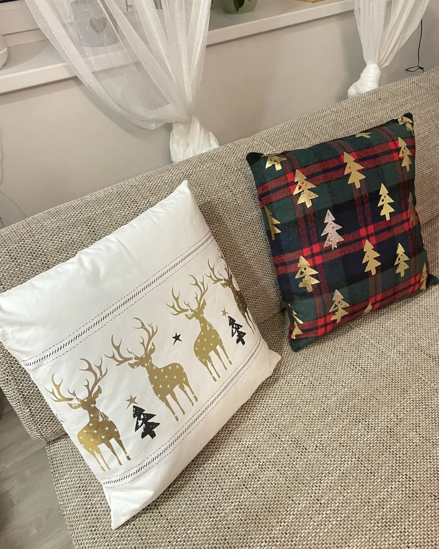 Set di 2 cuscini CUPID 45 x 45 cm Verde scuro Modello natalizio