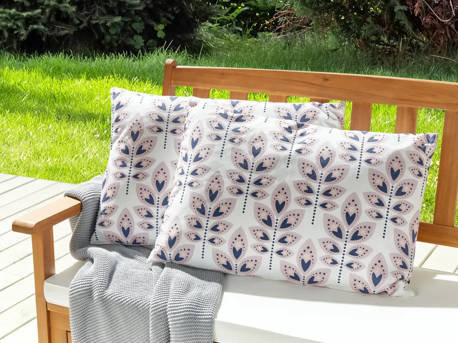 Set di 2 cuscini da esterno TORRETTA Trama di piante 40 x 60 cm Bianco sporco