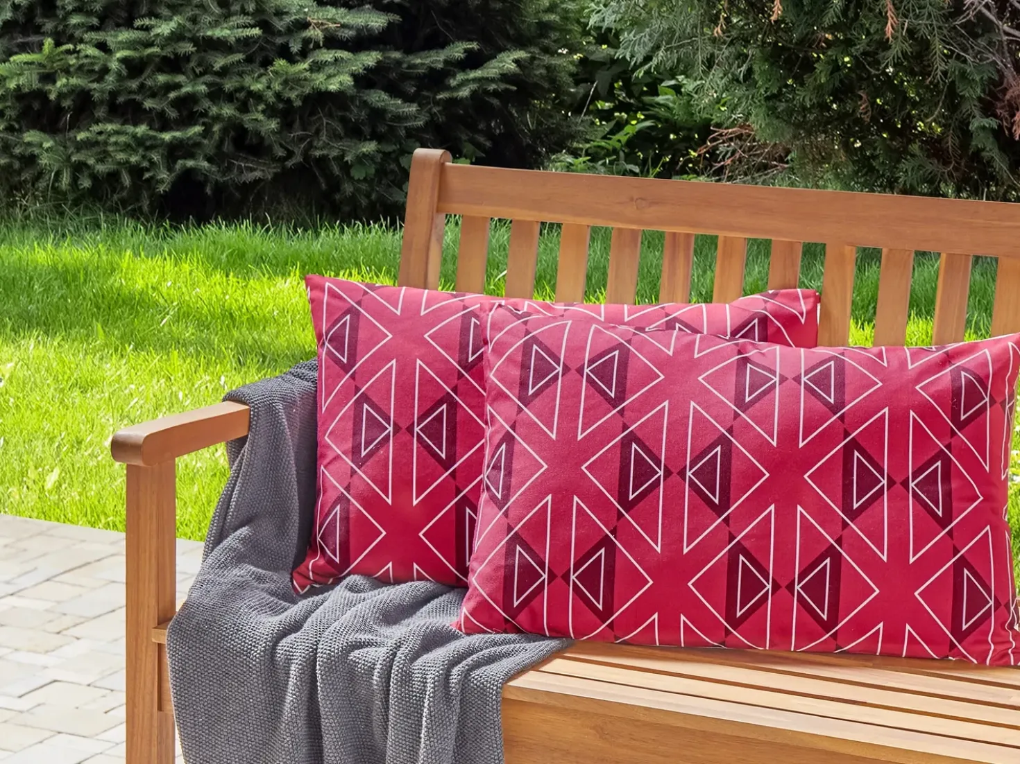 Set di 2 cuscini da esterno MEZZANO Trama geometrica 40 x 60 cm Fucsia