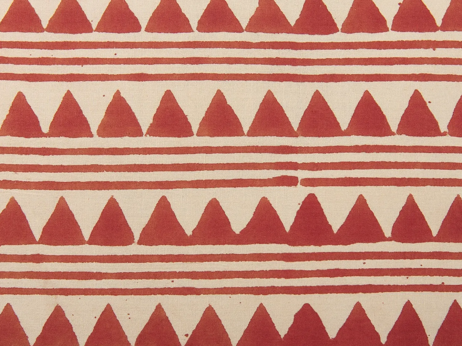 Set di 2 cuscini DEGLUPTA Cotone 45 x 45 cm Rosso Trama Chevron