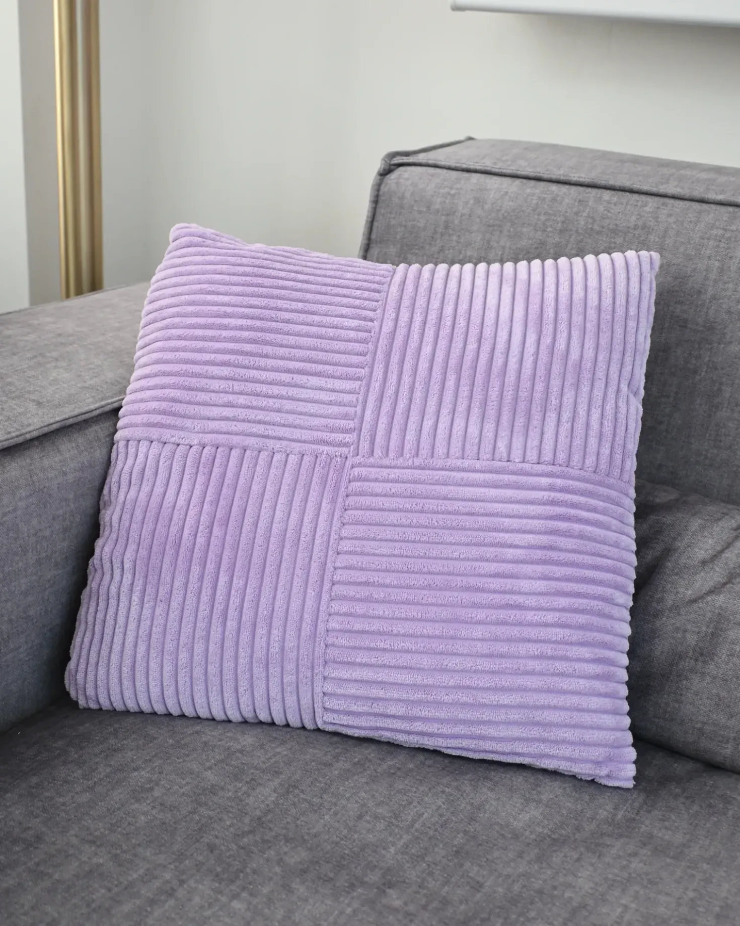 Set di 2 cuscini MILLET Velluto a coste 43 x 43 cm Viola Trama geometrica