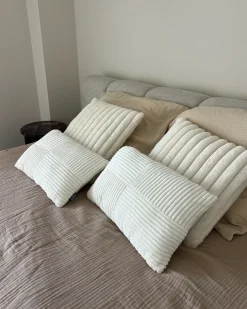 Set di 2 cuscini MILLET Velluto a coste 30 x 50 cm Bianco sporco Trama geometrica