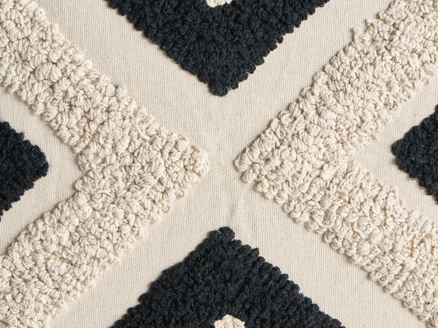 Set di 2 cuscini SARACA Cotone 45 x 45 cm Nero/Beige Trama geometrica