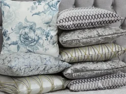 Set di 2 cuscini WISTERIA 45 x 45 cm Grigio chiaro Tinta unita