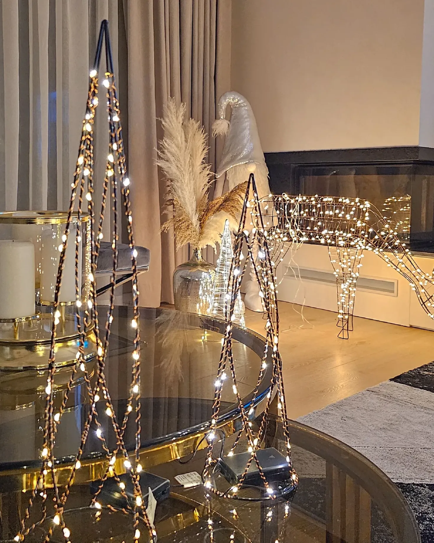 Set di 2 decorazioni natalizie LED NEIDEN Albero di Natale 52/38 cm Argento