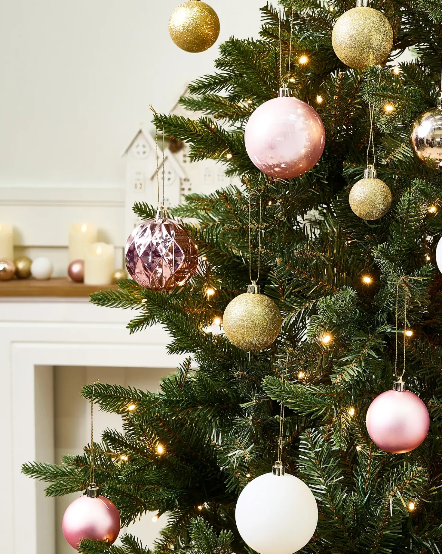Set di 114 palline decorative GJENDE Rosa