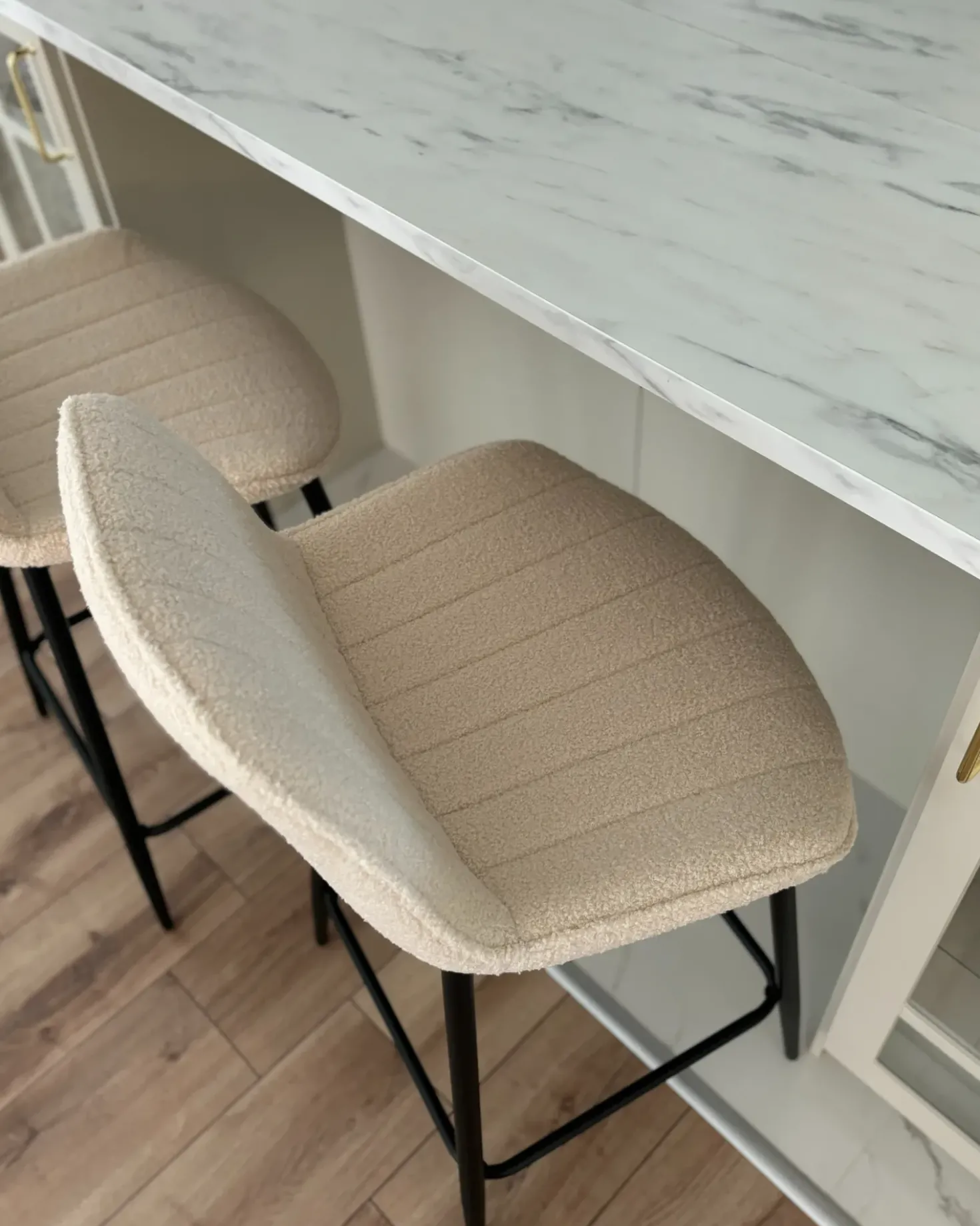 Set di 2 sedie alte DUBROVNIK Bouclé Beige chiaro