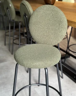 Set di 2 sedie alte EMERY Bouclé Verde chiaro