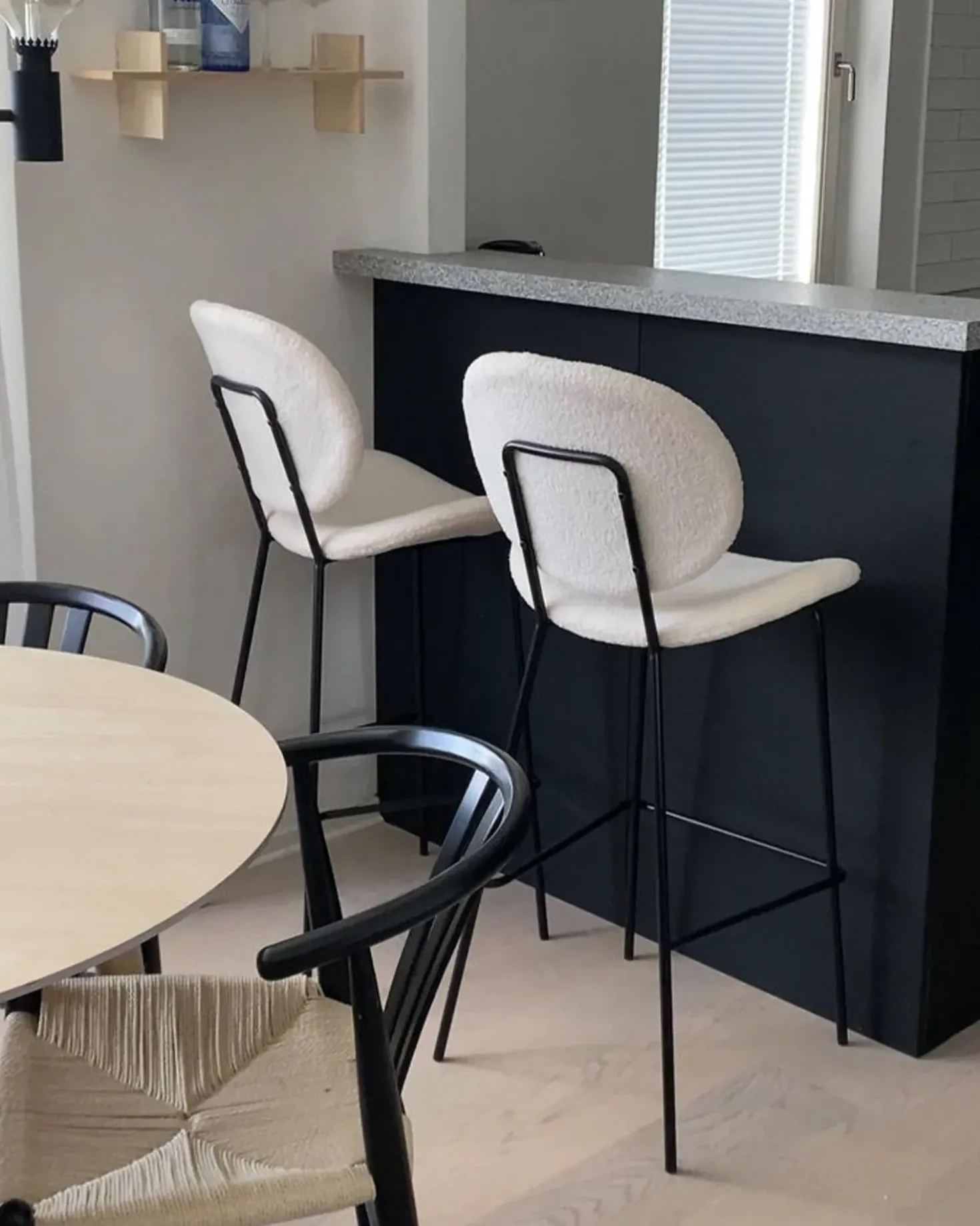 Set di 2 sedie alte LUANA Bouclé Bianco