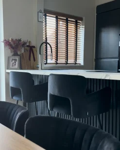 Set di 2 sedie alte SANILAC Velluto Nero
