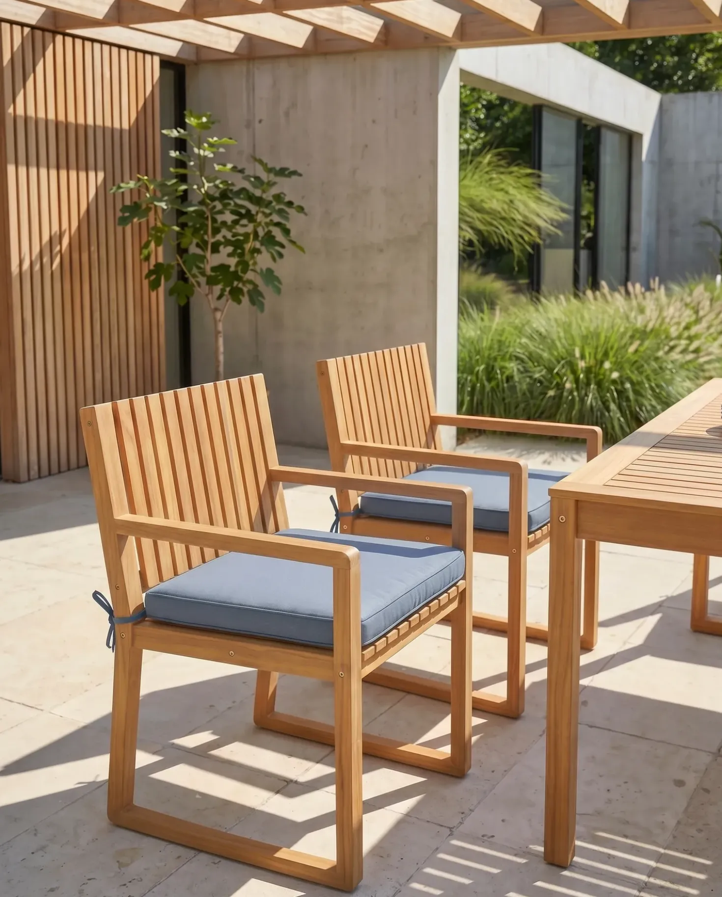 Set di 8 sedie da giardino con cuscini SASSARI II Legno di acacia certificato Blu
