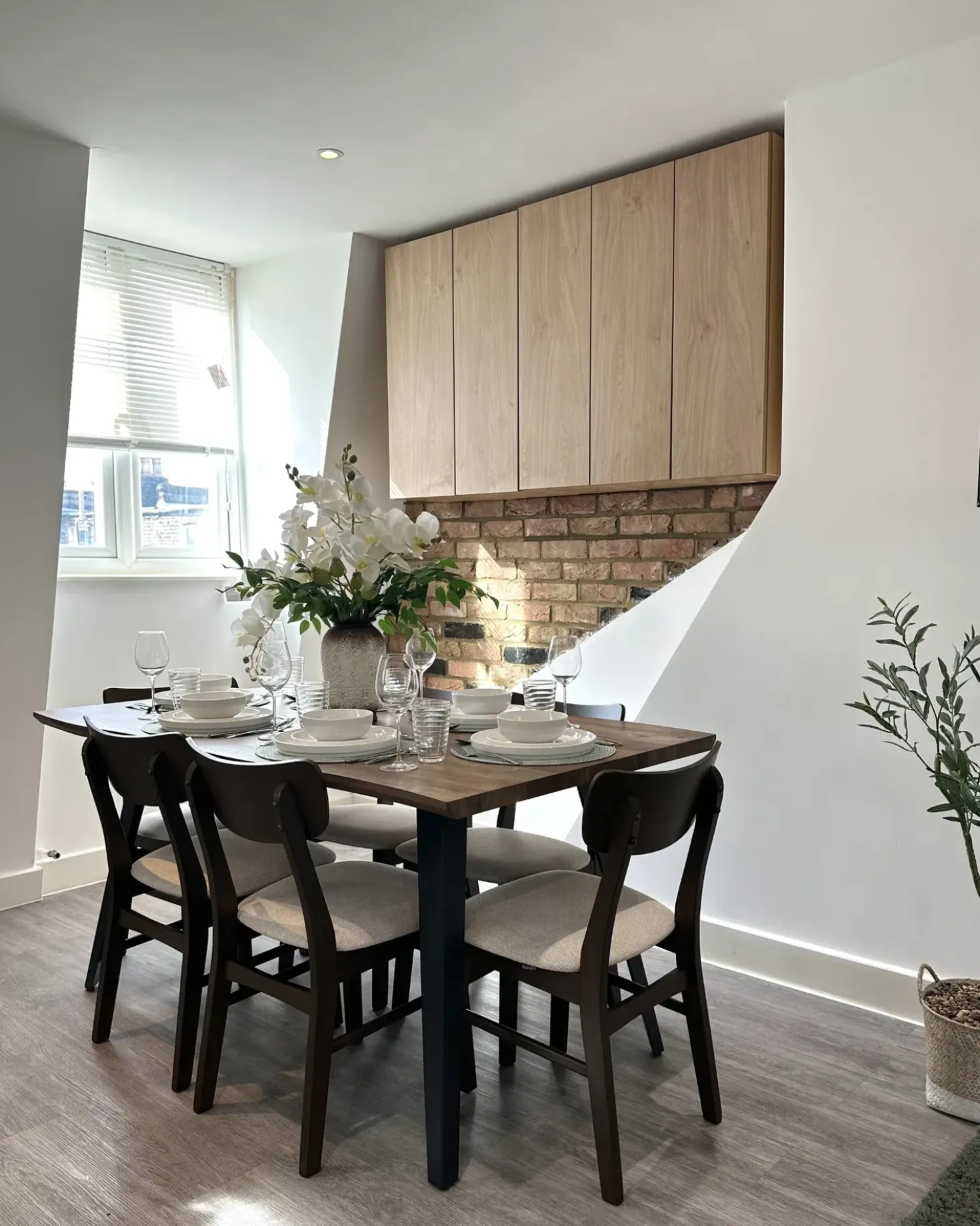 Set di 2 sedie da pranzo ANOKA Legno Marrone scuro/Beige