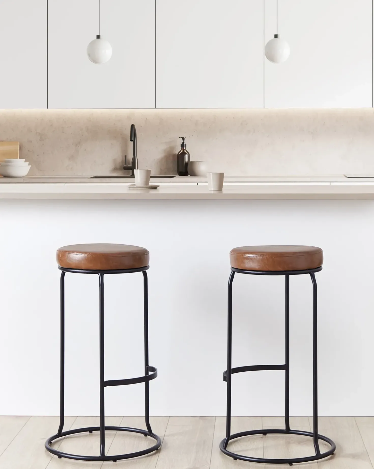 Set di 2 sgabelli da bar MILROY Pelle sintetica Marrone
