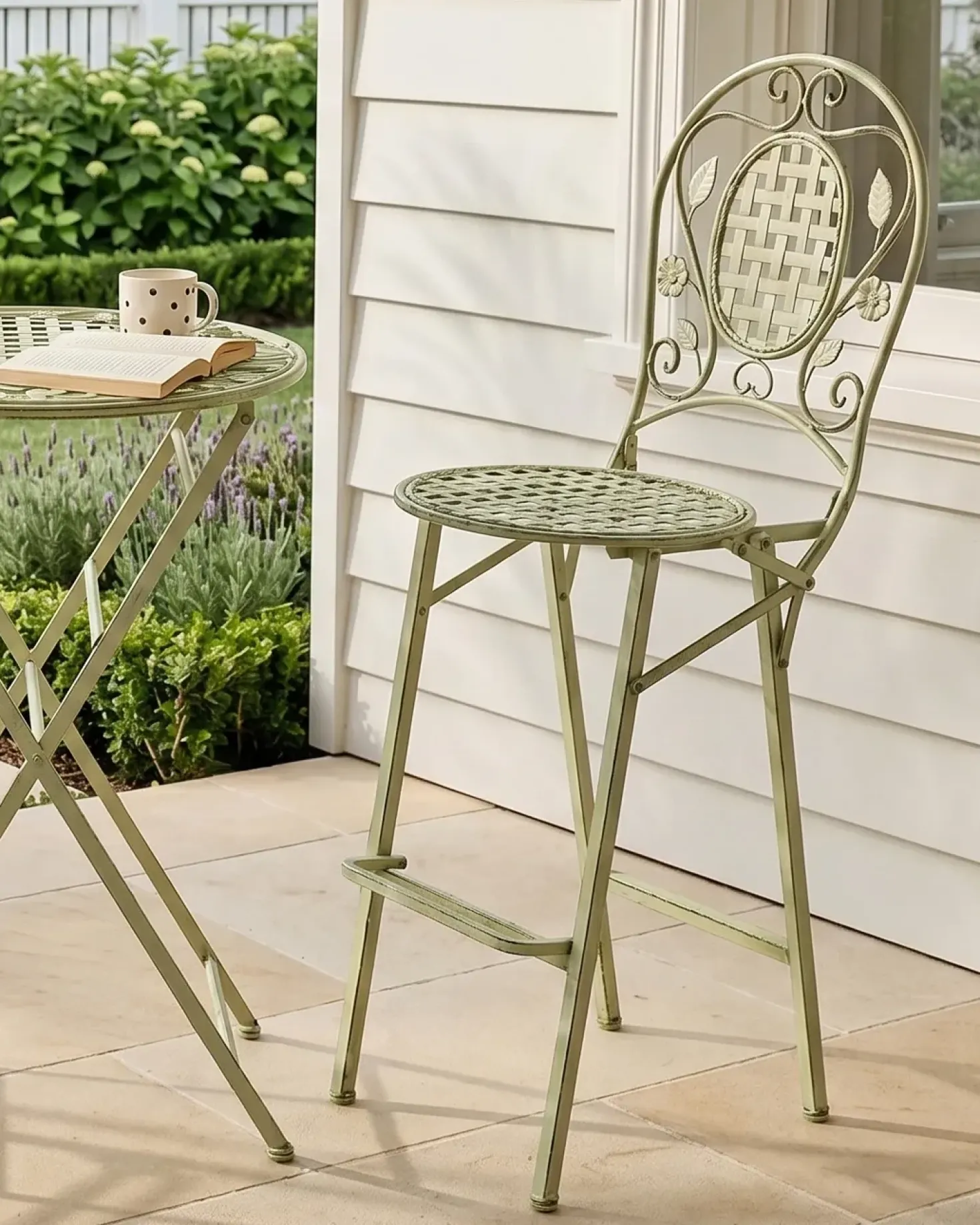 Set di 2 sgabelli da bar per giardino BIVIO Pieghevole Metallo Verde chiaro