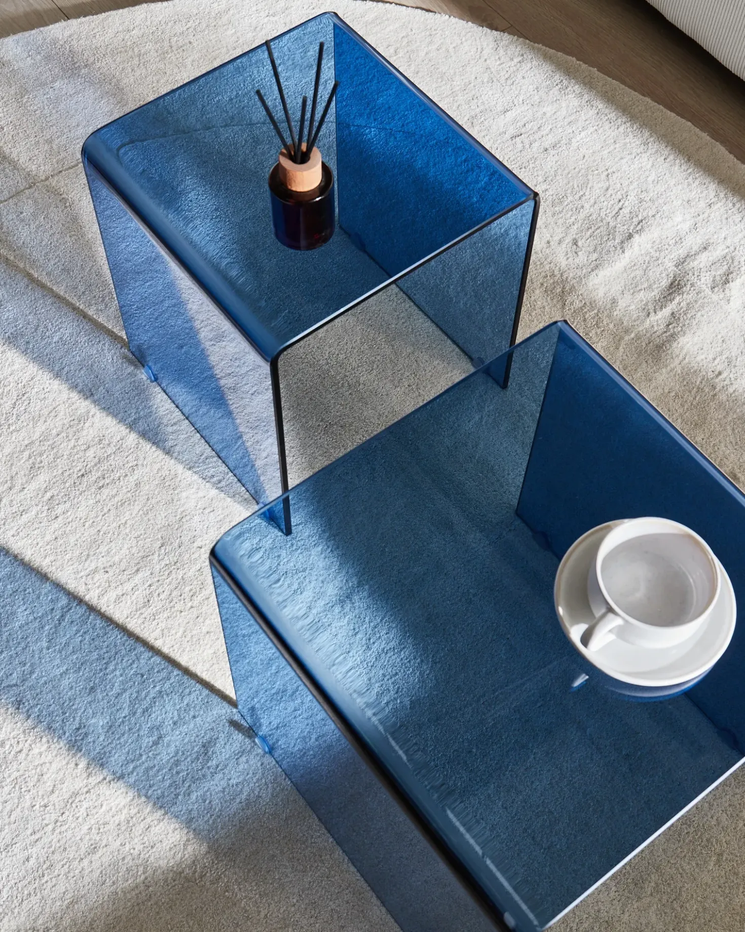 Set di 2 tavolini KENDALL Vetro temperato Blu
