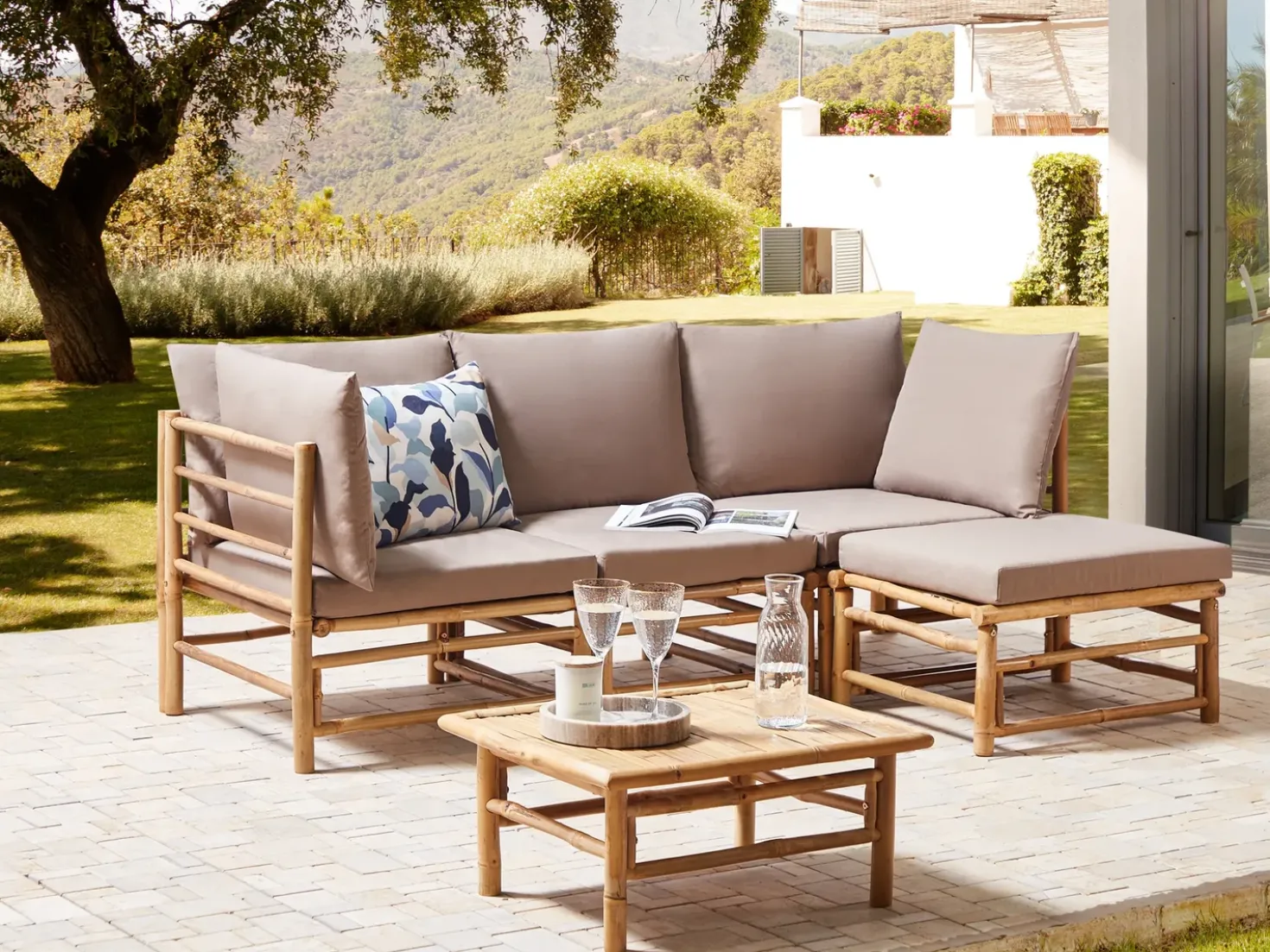 Set di divani angolari da giardino 4 posti CERRETO Lato Sinistro Bambù Tortora