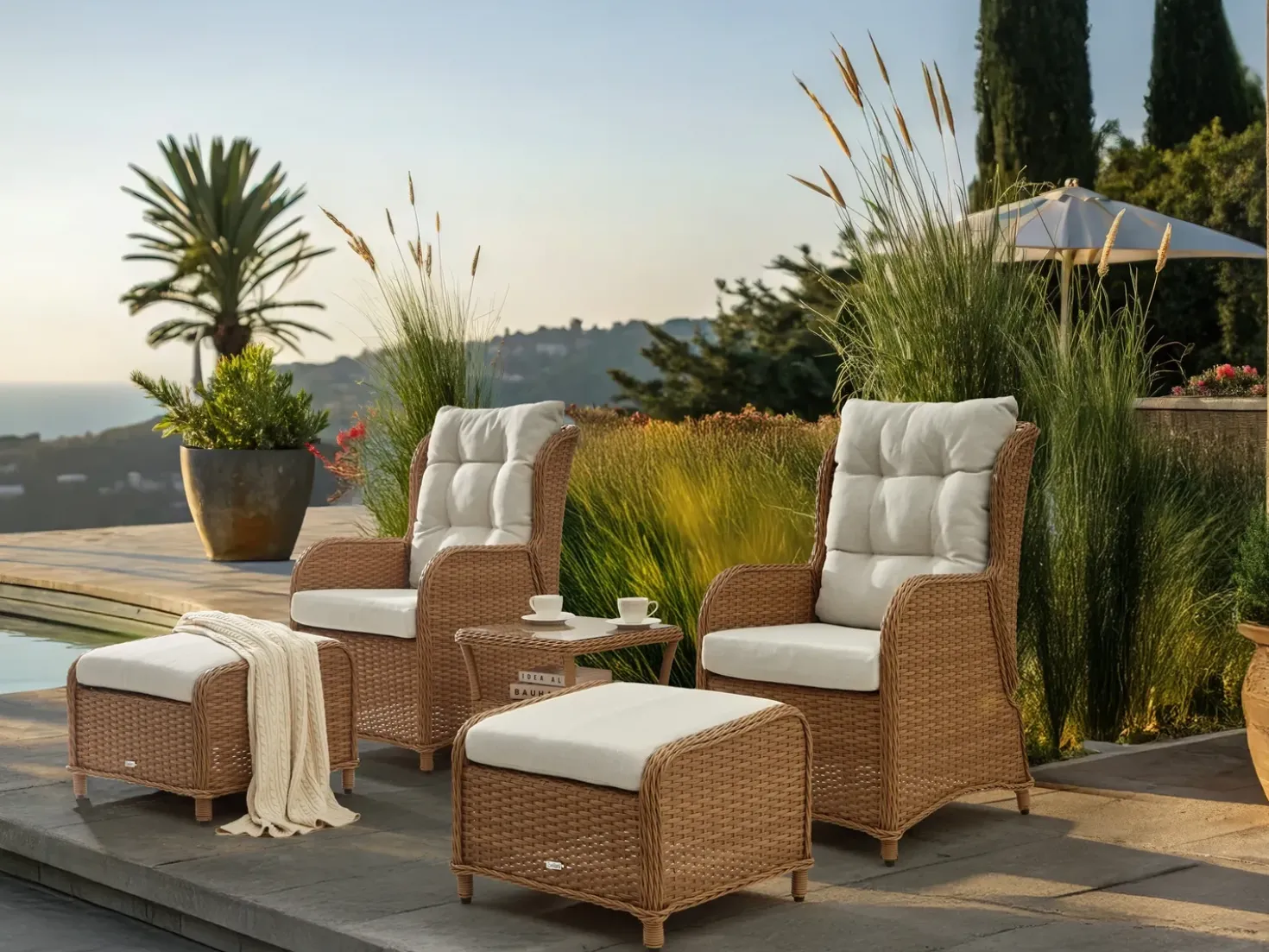 Set salotto da giardino con tavolo e pouf 2 posti PONZA Rattan sintetico (PE) Marrone