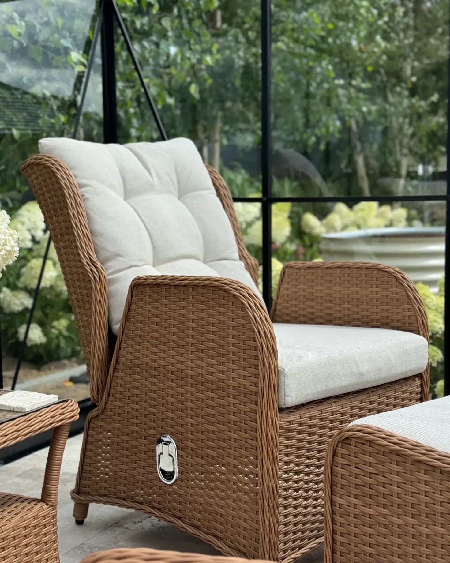 Set salotto da giardino con tavolo e pouf 2 posti PONZA Rattan sintetico (PE) Marrone