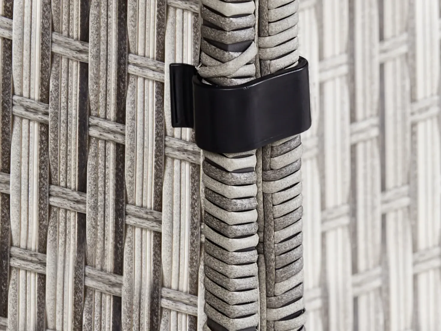 Set salotto da giardino con tavolo e pouf 9 posti LACONA Lato destro Rattan sintetico (PE) Grigio chiaro